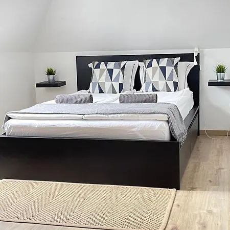 Hencz Vendeghaz بيت ضيافة