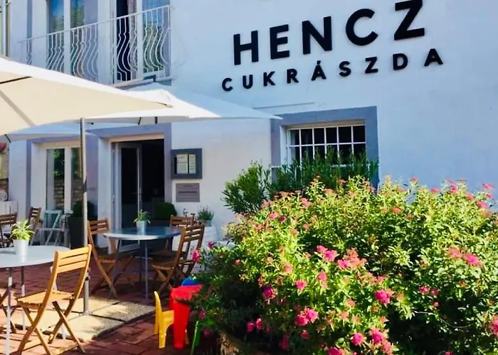 Guest house Hencz Vendeghaz Balatonakarattya